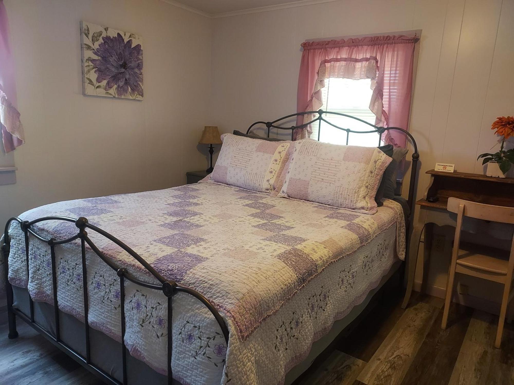 Serenity Motel Шафтсбері Екстер'єр фото